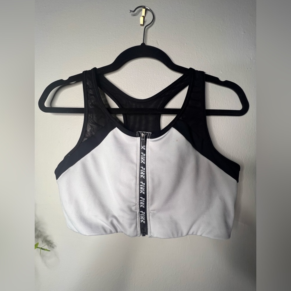 ✨ PINK Victoria Secret Sports Bra ✨